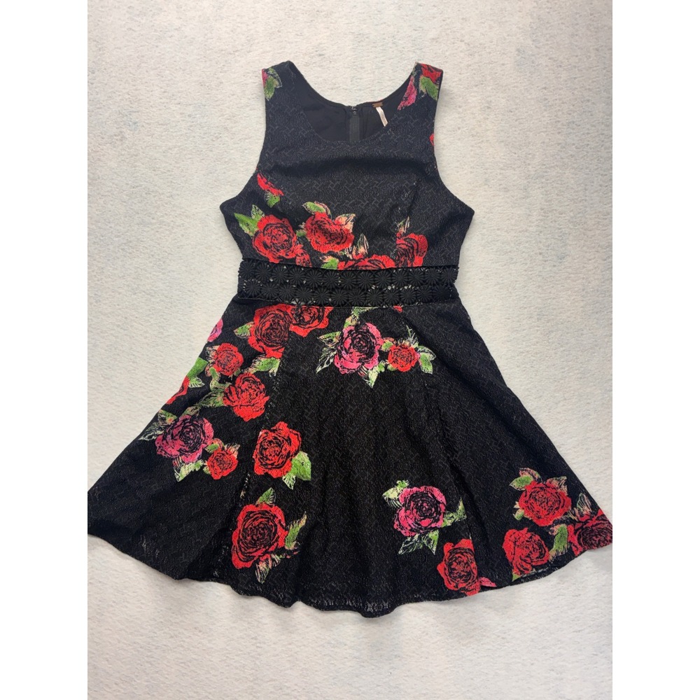 Free People Modern Fit Flare Whimsigoth Goth Rose Lace Waist - 0 Black Red